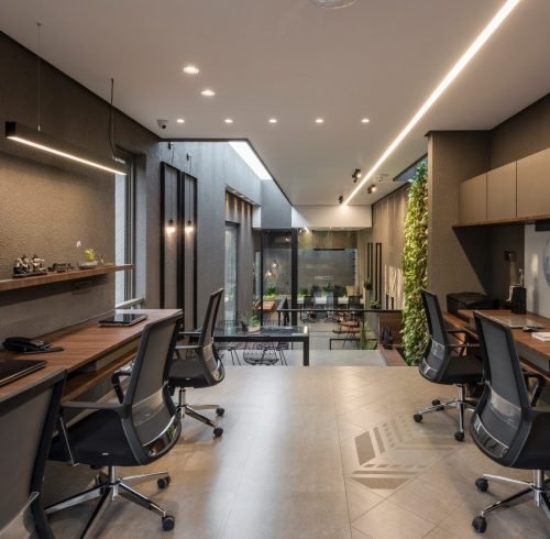 13966c_04347e63390b4d2d803f41b30b02f70d_mv2